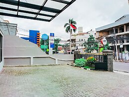 Roemah Tebet Powered by Cocotel