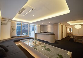 UH Suite Seoul Deoksugung