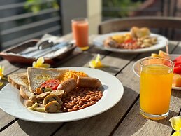 Kings Villas Sanur By Moria