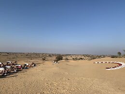 MANVĀR Kumat Thar Serenity Camp