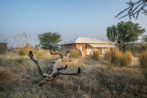 MANVĀR Kumat Thar Serenity Camp