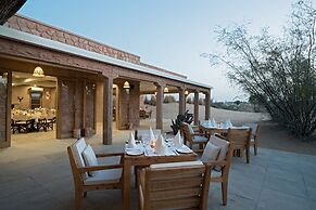 MANVĀR Kumat Thar Serenity Camp