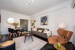 Modern Luxury Apartment in Glyfada