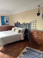 ART POiNT GUESTHOUSE