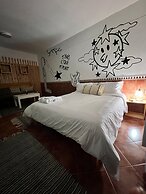 ART POiNT GUESTHOUSE