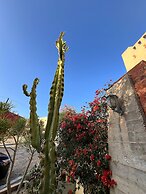 ART POiNT GUESTHOUSE