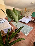 ART POiNT GUESTHOUSE