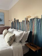 ART POiNT GUESTHOUSE