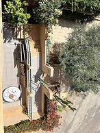 ART POiNT GUESTHOUSE