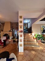 ART POiNT GUESTHOUSE