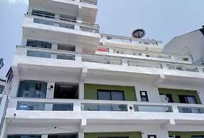 Green Palms Rubystone Exotic