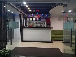 Green Palms Rubystone Exotic