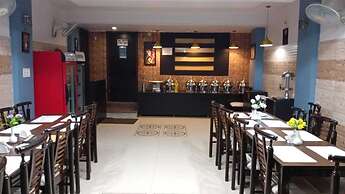 Green Palms Rubystone Exotic