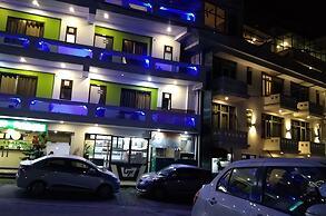 Green Palms Rubystone Exotic