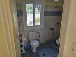 Skala - Villa - Sleeps 7 - Parking - Garden