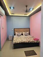 Goroomgo Rainbow Residency Varanasi