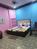 Goroomgo Rainbow Residency Varanasi