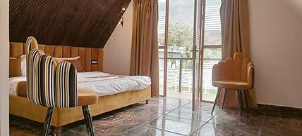 Eden Rock River Resort