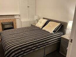 Stunning 4-bed House in Rochester