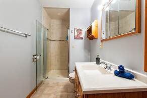 HV Spacious Retreat w Pool No Cleaning Fee