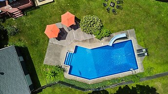 HV Spacious Retreat w Pool No Cleaning Fee