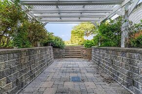 Hudson Valley Retreat Pool spa Home Theater gym