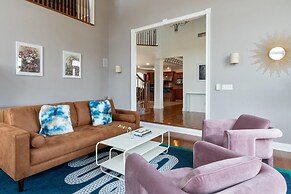 Hudson Valley Retreat Pool spa Home Theater gym