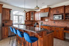 Hudson Valley Retreat Pool spa Home Theater gym