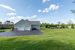 Hudson Valley Retreat Pool spa Home Theater gym