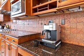 Hudson Valley Retreat Pool spa Home Theater gym