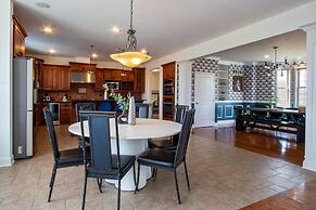 Hudson Valley Retreat Pool spa Home Theater gym