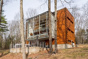 Prvt Architectural Masterpiece w Views hot tub