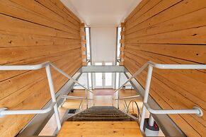 Prvt Architectural Masterpiece w Views hot tub