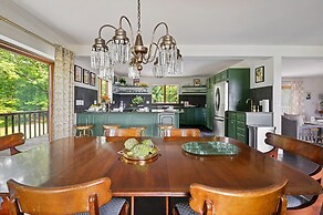 Art Deco Catskill Est w Epic Views