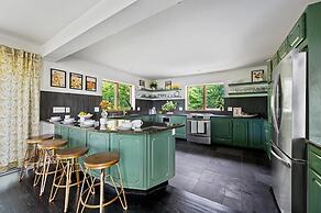 Art Deco Catskill Est w Epic Views