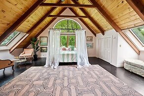 Art Deco Catskill Est w Epic Views