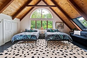 Art Deco Catskill Est w Epic Views