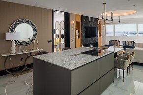 Blue Marina Suites Boutique Apartments