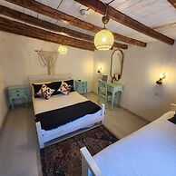 Kapela Tas Otel Alacatı