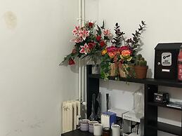 VENICE NIGHT 25 FAMILY ROOM D