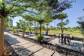 OYO 93885 D'harjo Guesthouse