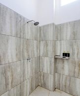 OYO 93885 D'harjo Guesthouse