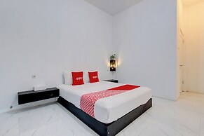 OYO 93885 D'harjo Guesthouse