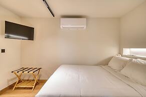 Vittore Gambello Rooms