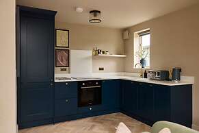 The Twickenham Wonder - Lovely 1bdr Flat With Parking