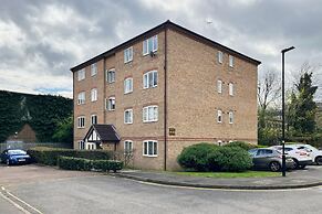 The Twickenham Wonder - Lovely 1bdr Flat With Parking