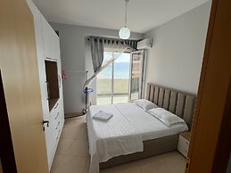 Beautiful 2 Bedroom Flat