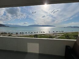 Beautiful 2 Bedroom Flat