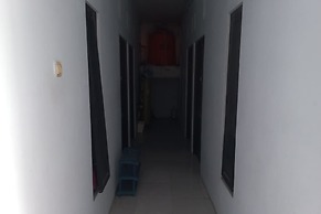 SPOT ON 93886 Kost Zalfa Amalia Syariah