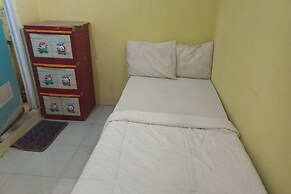 SPOT ON 93886 Kost Zalfa Amalia Syariah